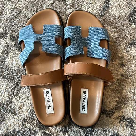 Super cute Steve Madden sandals!  Worn once! - Picture 3 of 3